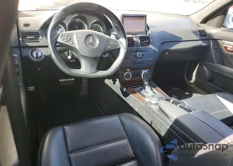 2010 Mercedes-Benz C 63 Amg из США, поврежденный, VIN WDDGF7HB4AF427407